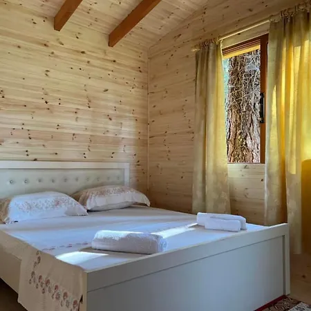 Bujtina Uji I Panjes Hotel 3*